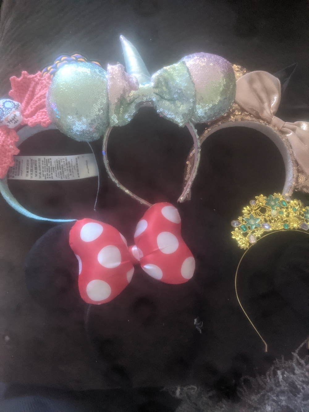 Walt Disney Minnie Mouse Ears Assorted Set Of 4 Plus Tiara